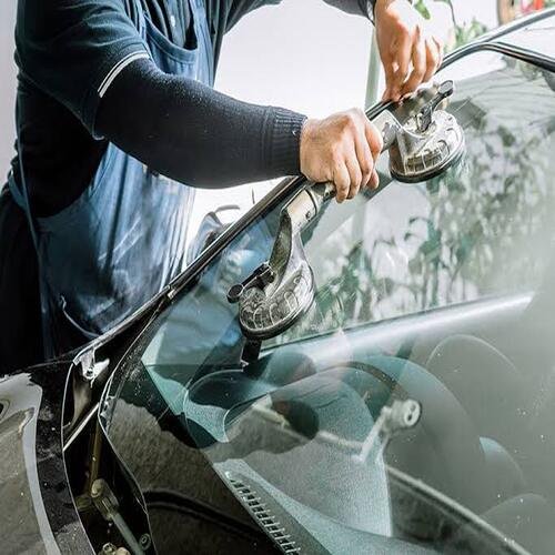 Windshield-Replacement-1-1